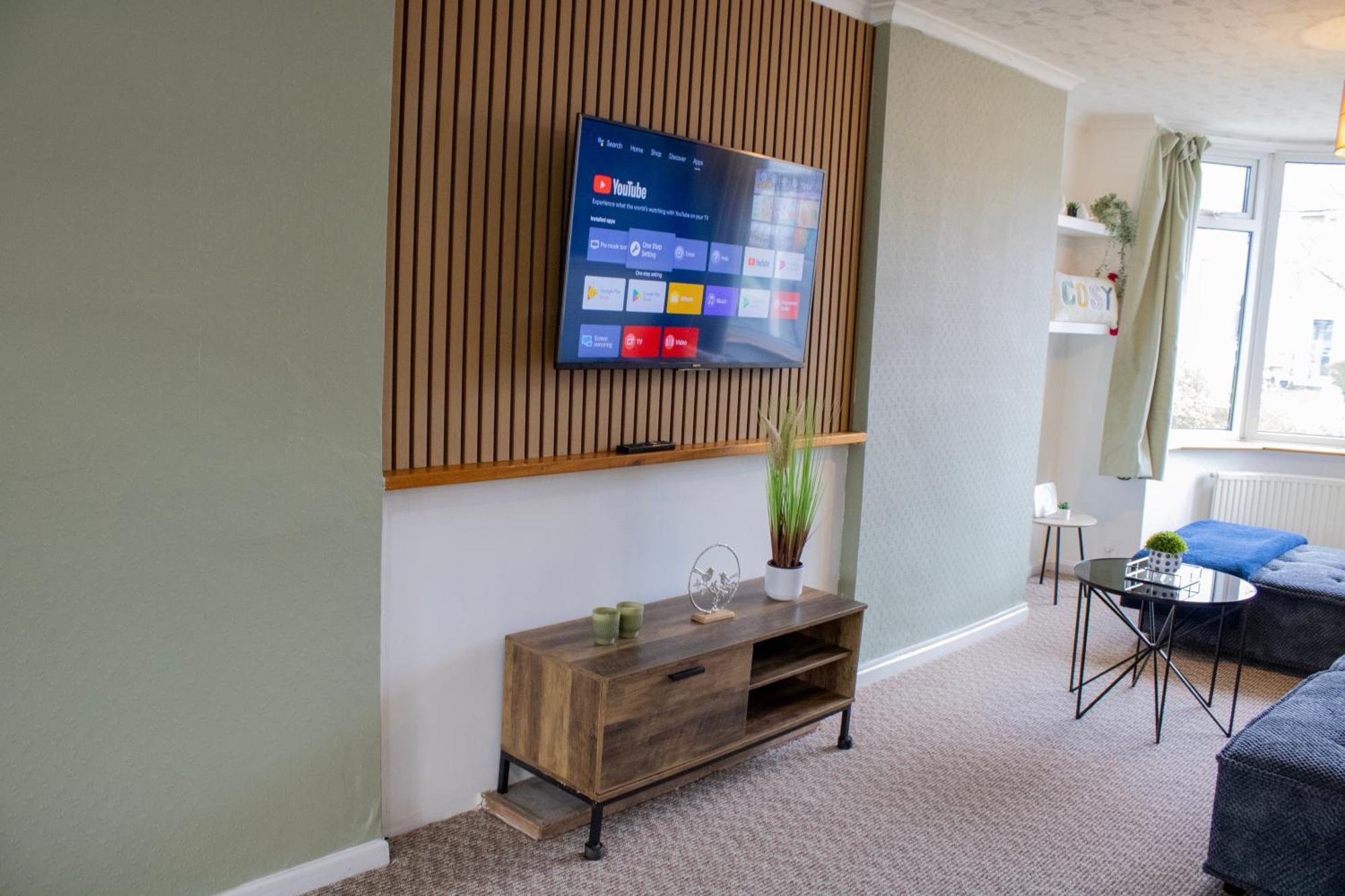 Harvard House, Stylish 3 Bedroom House In Solihull 5 Mins To The Nec, Bhx ,Jlr With Free Parking Birmingham Buitenkant foto
